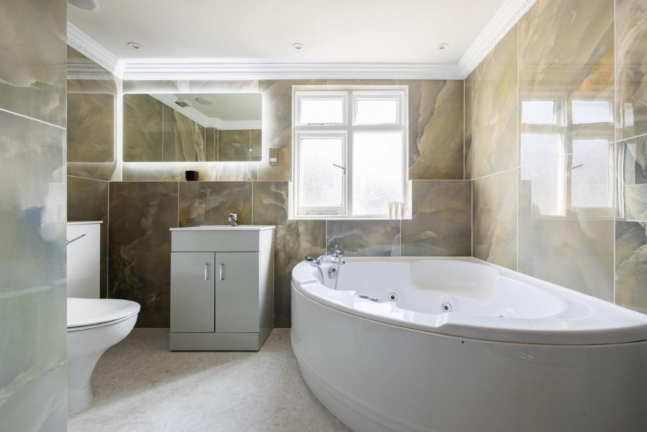 The Sussex Garden Retreat - Elegant 2Bdr Flat Apartment London Bagian luar foto
